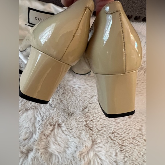 New Gucci marmont GG Victoire Vernice 55mm Loafer Pumps 39 Sand Storm - Picture 7 of 11
